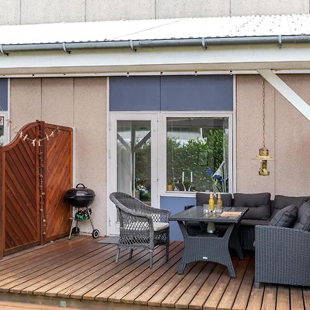 Beautiful Apartment In Neksø Kültér fotó