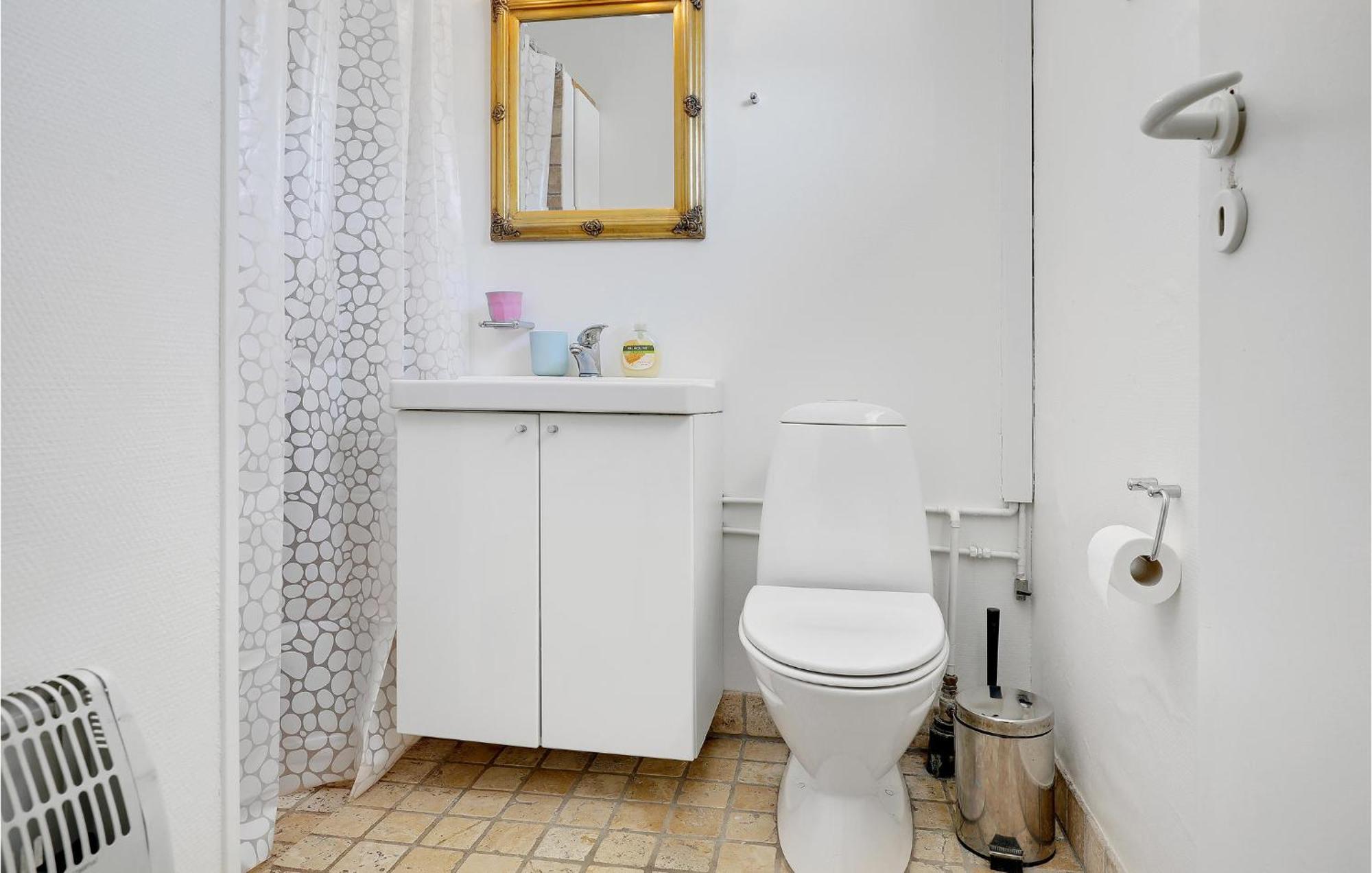Beautiful Apartment In Neksø Kültér fotó