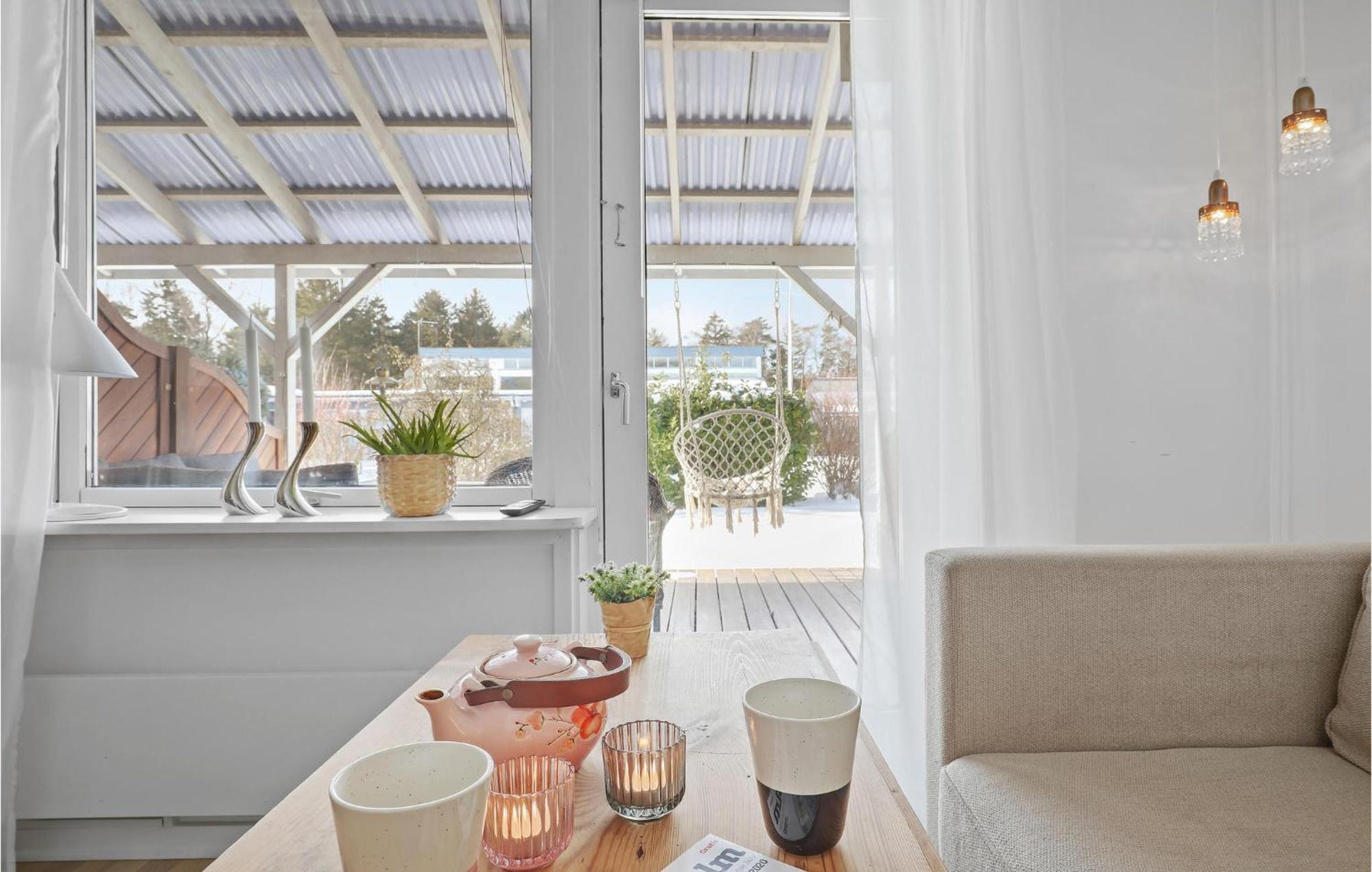 Beautiful Apartment In Neksø Kültér fotó